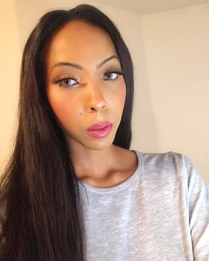 Clip bouclé cambodgien dans les extensions